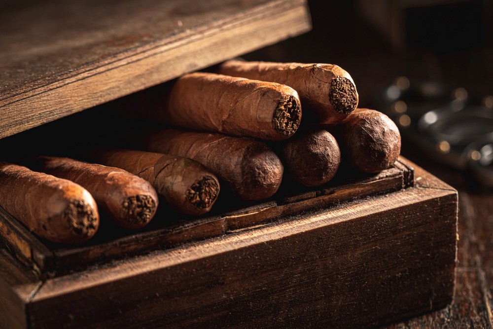 cigars in wooden box